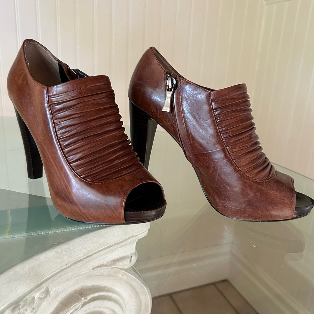 Max Studio Brown Heeled Peep-Toe Booties